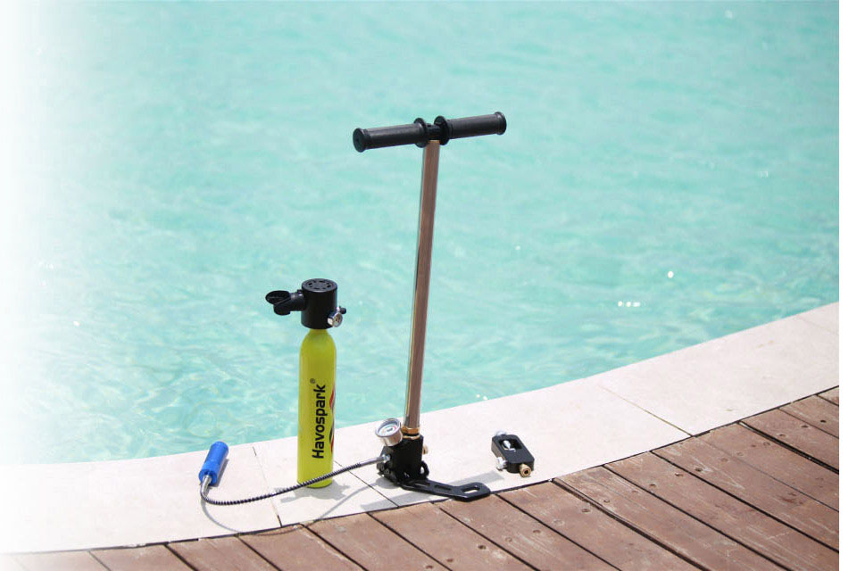 Đối với bình oxy 0,5L/1L mini Scuba được sử dụng để lặn/hồ bơi, bình không khí mini